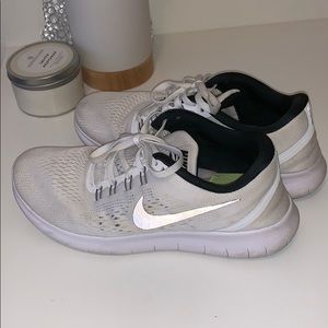White nike running shoes